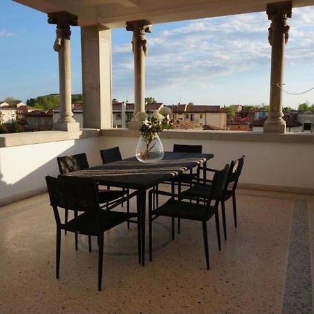 Stylish Penthouse Apartment In Venice Lido, 10 Minutes From Saint Marks Square Venezia Lido Esterno foto